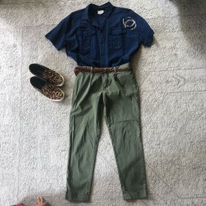 Uniqlo Pleated tapered slacks